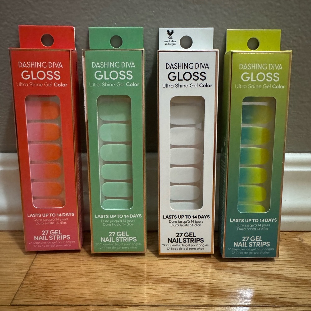 Dashing Diva Gloss Gel Nail Strips Set